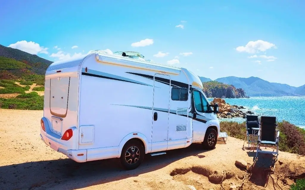 Camper durante un road trip in Galizia